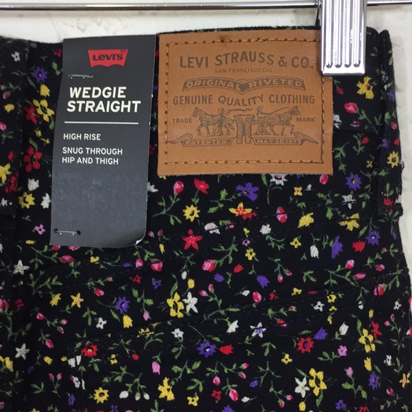 NWT Levi’s Red Tab Wedgie Straight E - floral - Picture 5 of 8